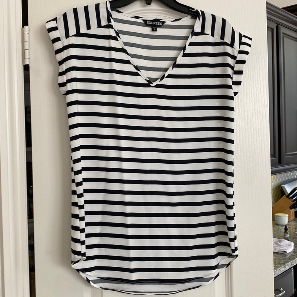 V-Neck blouse